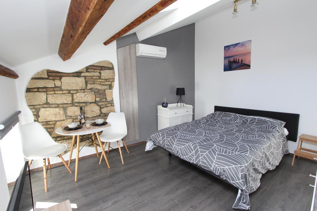Studio Petra Rovinj Exterior foto